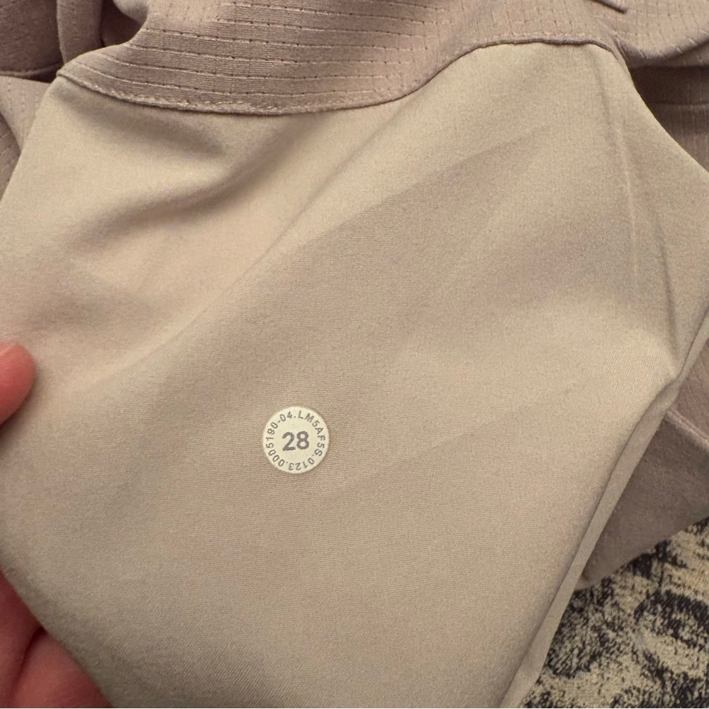Lululemon Commission Slim-Fit Pant Ventlight size 28 - Picture 8 of 9